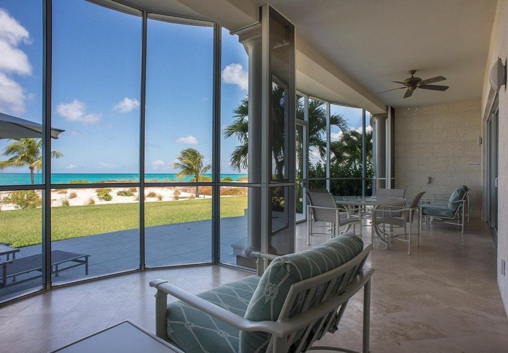 Aparthotel The Venetian On Grace Bay Exterior foto